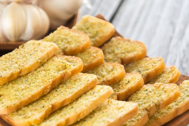 Recipe : Pain à l'ail et persil - Goody